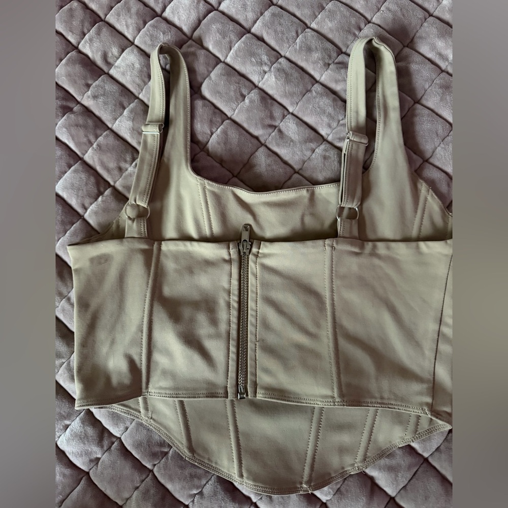 Structured Corset Tank - Picture 2 of 3